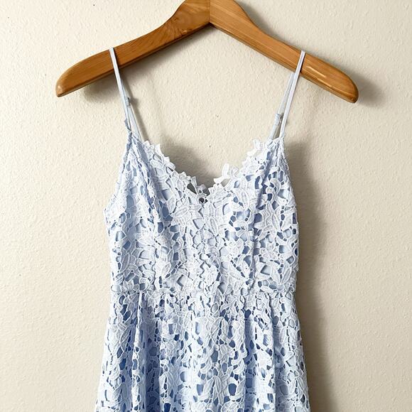 ASTR the Label Lace A-Line Midi Dress in Periwinkle Blue women's size Medium - Picture 3 of 14